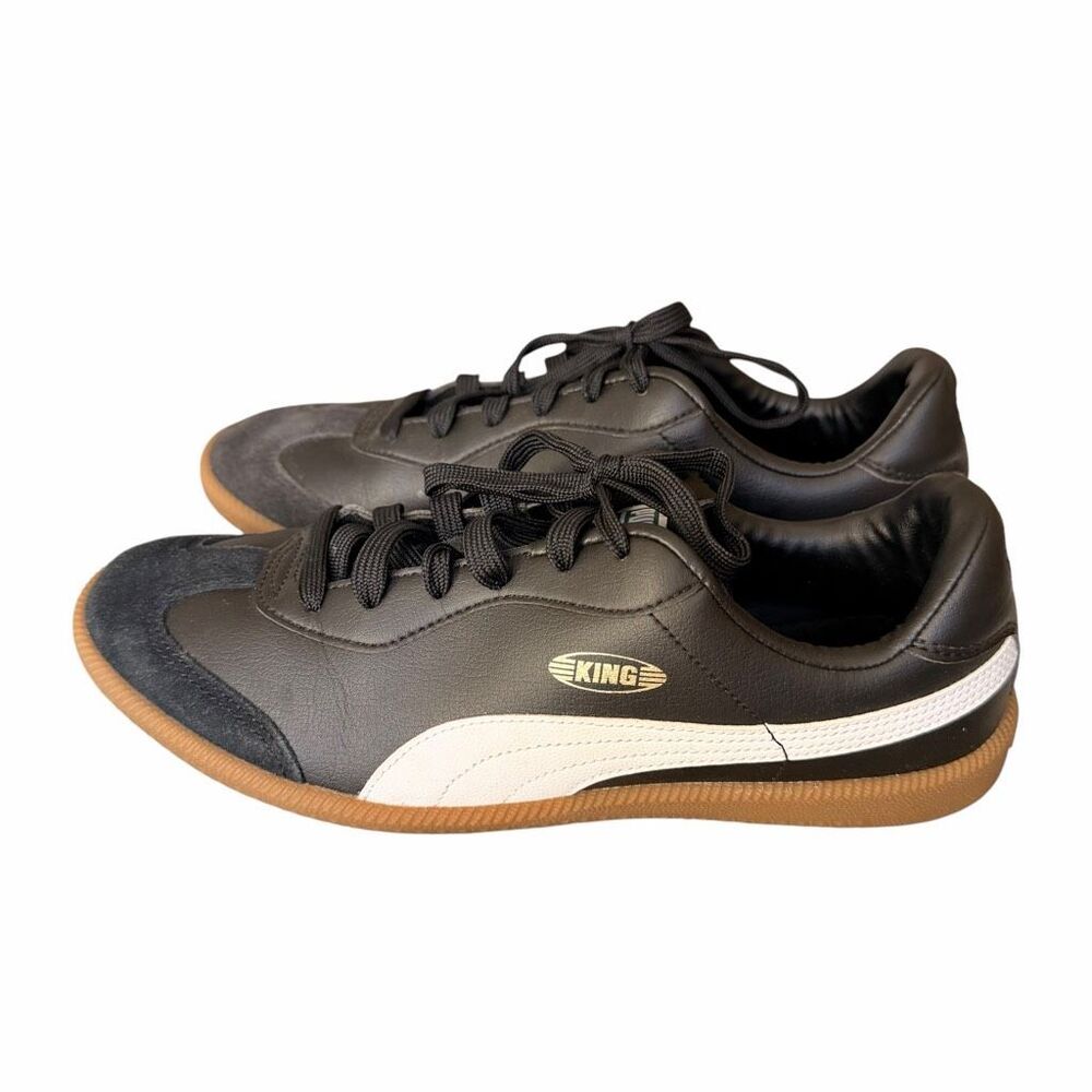 Puma King 21 Indoor Soccer Cleats Lace Closure Black SZ 8